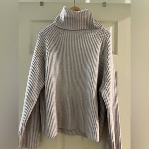 H&M sweater